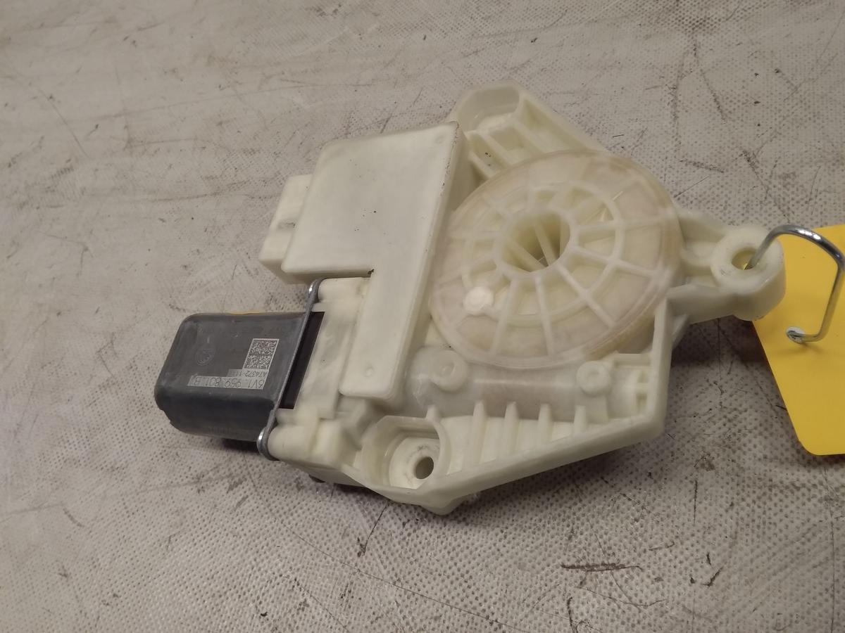 Skoda Fabia 3 III original Fensterhebermotor vorn links 6V1959801B BJ2014