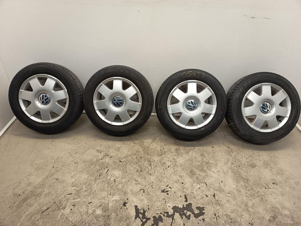 Satz VW Polo Alufelgen 6Q0601023K mit Sommerreifen Nexen 185/60R14 82T DOT 12/24