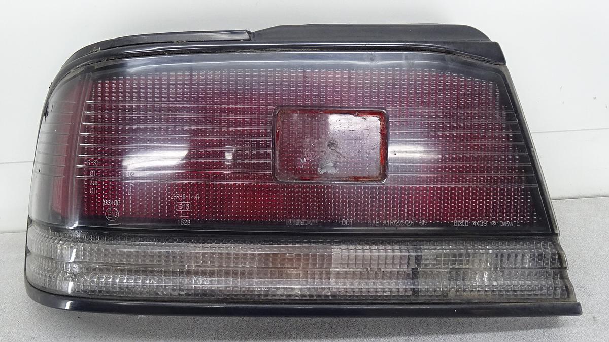 Nissan Maxima J30 Rückleuchte Rücklicht links IKI 4439 Bj1992 Stufenheck