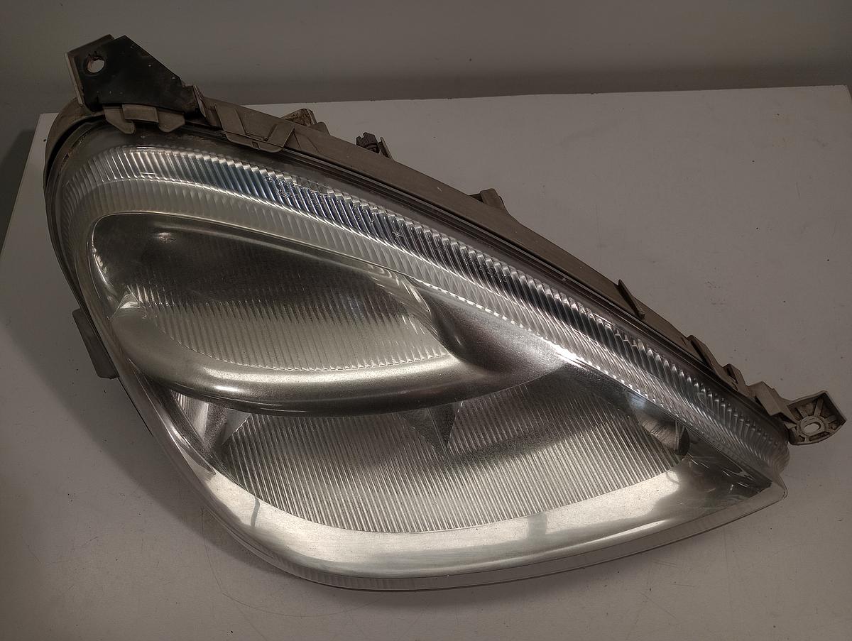 Mercedes Benz A-Klasse W168 Baujahr 2002 original Scheinwerfer rechts Halogen