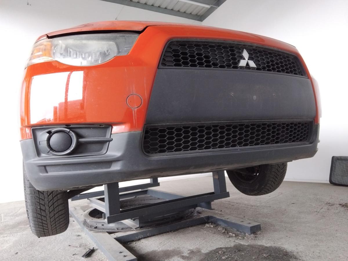 Mitsubishi Colt Z30 original Stoßstange Stossfänger vorn Facelift BJ2009