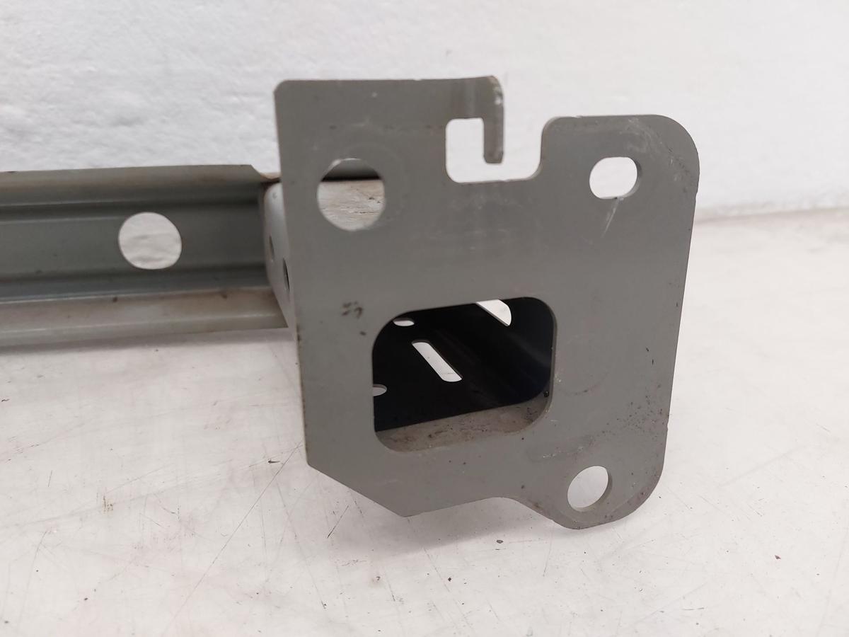 Nissan Micra K14 Tr&auml;ger Sto&szlig;f&auml;nger vorn Unterteil Sto&szlig;f&auml;ngertr&auml;ger Pralltr&auml;ger