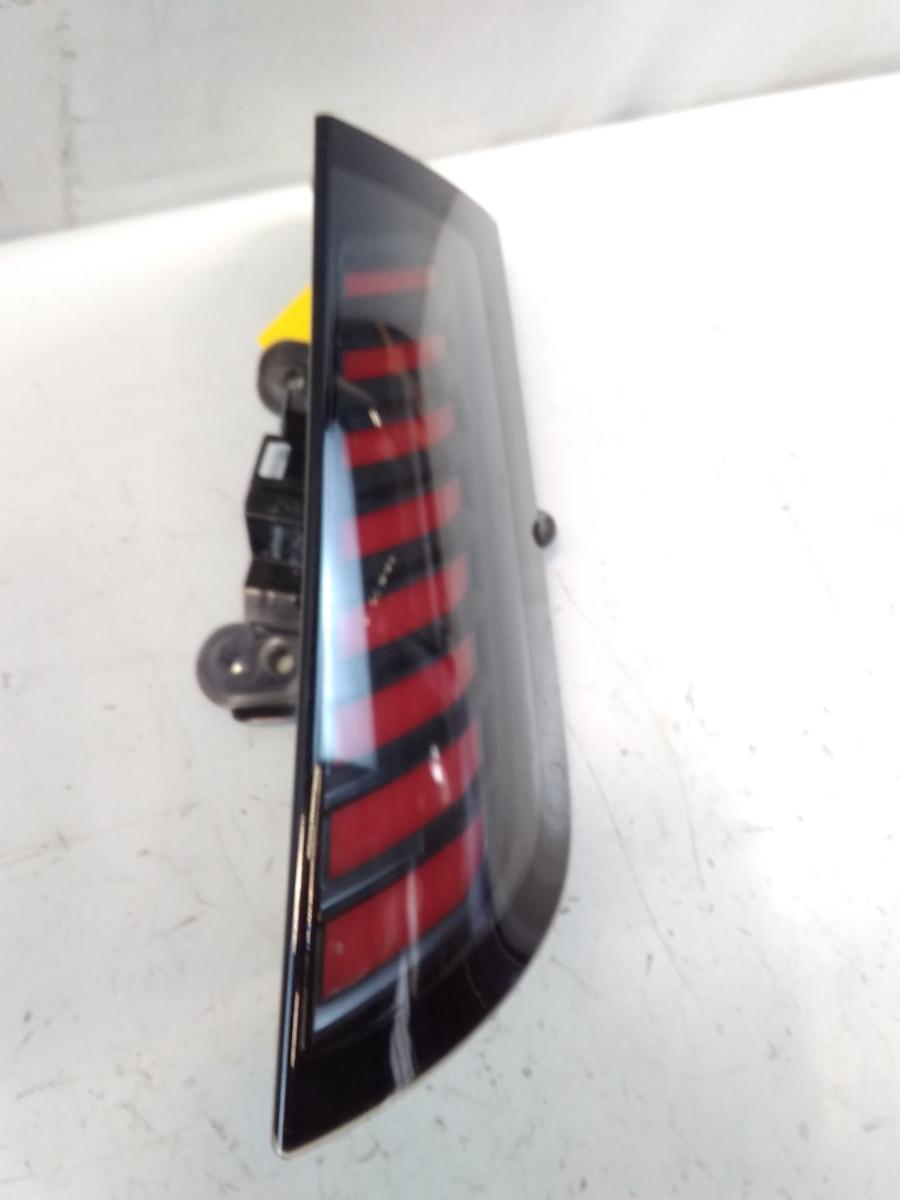 Volvo EX30 original R&uuml;ckleuchte Heckleuchte rechts oben LED Bj.2024