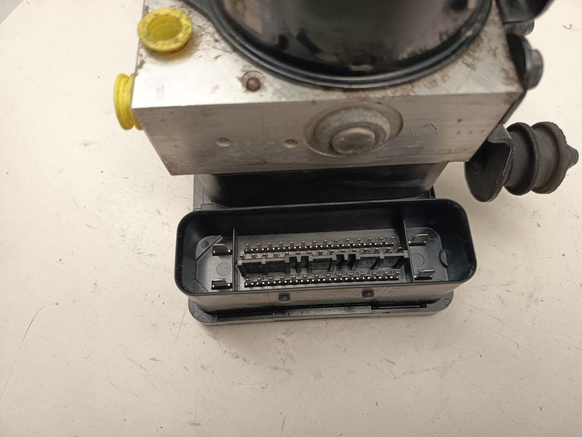 VW Touran 1T3 orig ABS Hydraulikeinheit Block mit Steuerger&auml;t 1K0907379AC Bj2010