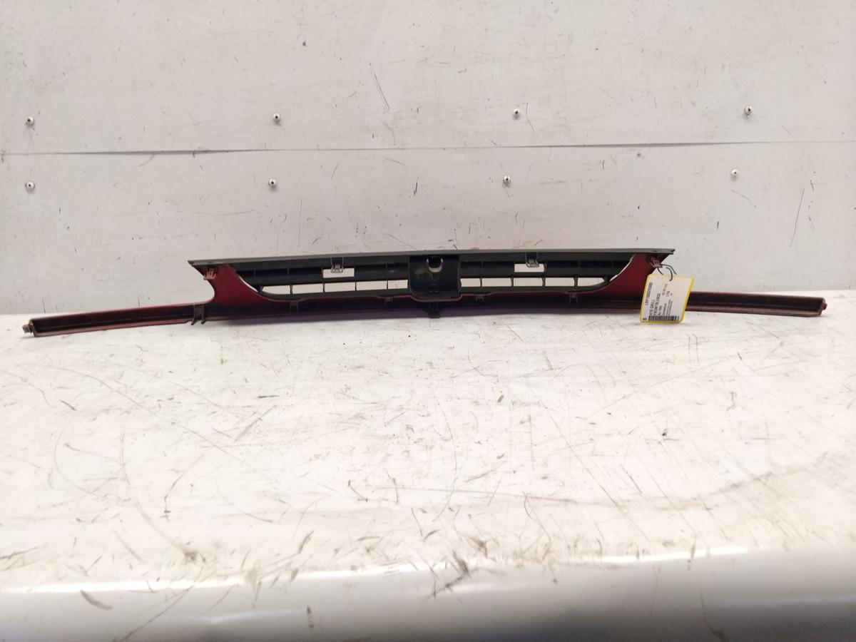 Seat Arosa 6H original K&uuml;hlergrill mit Frontblende tornadorot LY3D Bj.1999