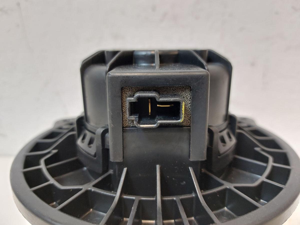 Hyundai i30 PD Mild Hybrid Gebl&auml;semotor Innenraumgebl&auml;se mit Vorwiderstand