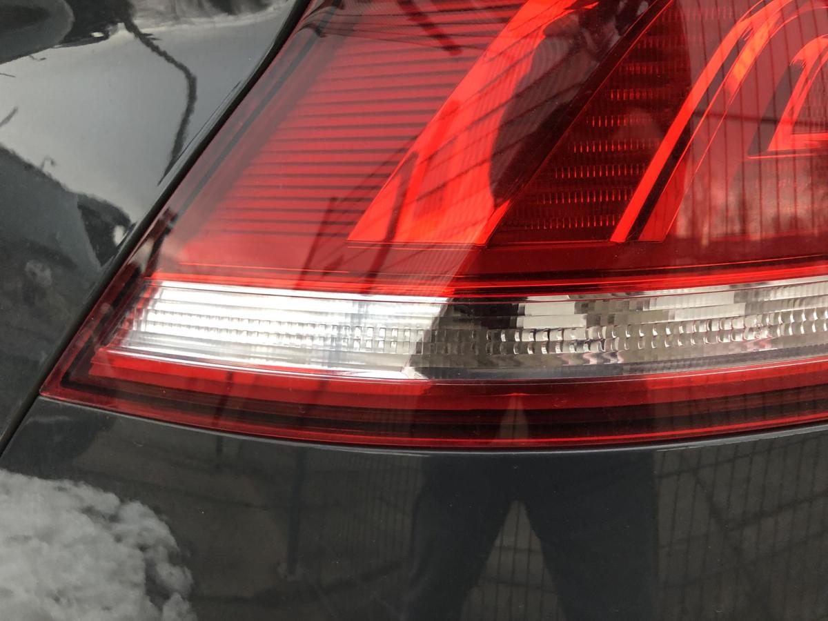 VW Passat 3G B8 Limo Rückleuchte links Rücklicht Außenteil mit LED Heckleuchte
