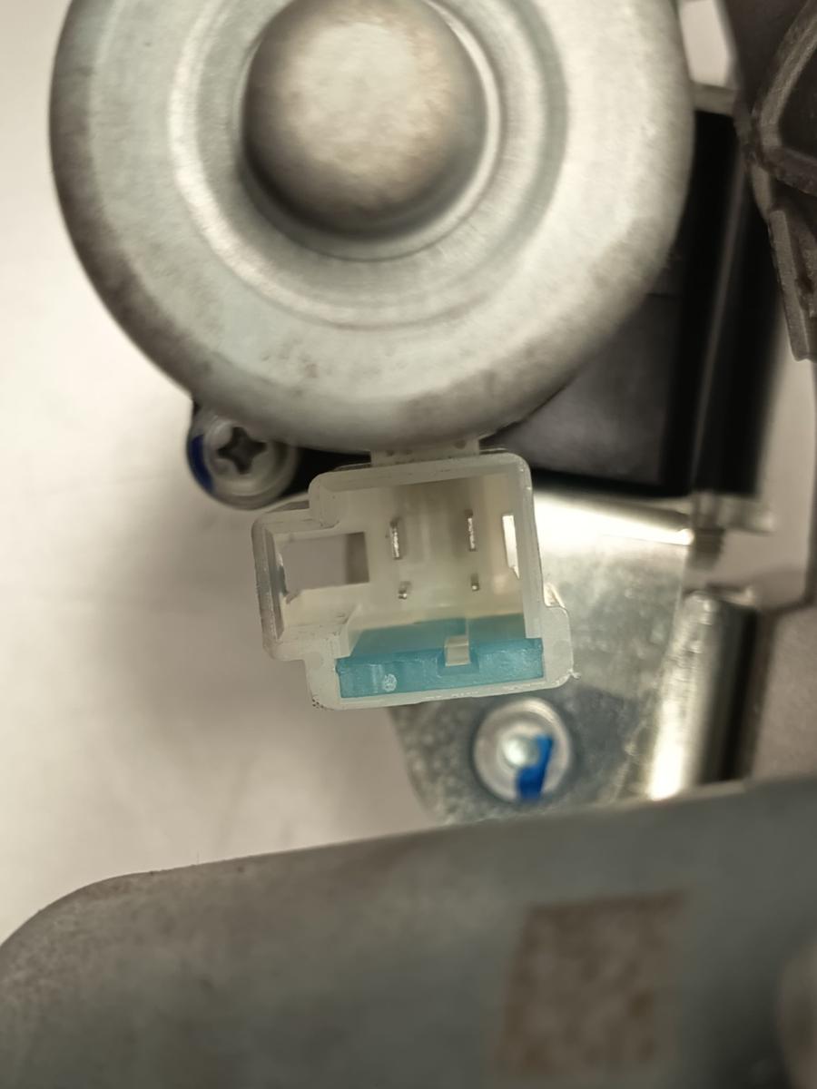 Tesla Model Y original Lenks&auml;ule 43882090108 vorn Baujahr 2025