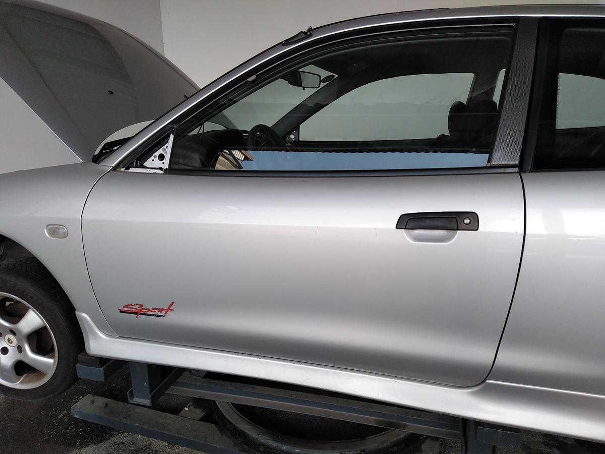 Mitsubishi Colt CJ0 Facelift Tür vorn links Fahrertür silber A69 Bj.1999