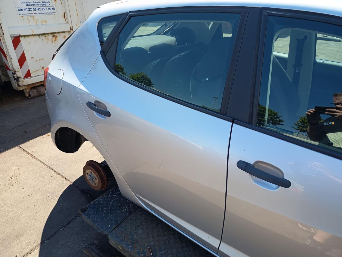 Seat Ibiza 6J original T&uuml;r Roht&uuml;r hinten rechts LS7Y Luna Silber Baujahr 2010