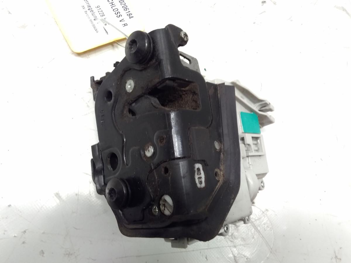 Audi A1 8X original T&uuml;rschlo&szlig; vorn rechts mit Zentralverriegelung Bj.2017