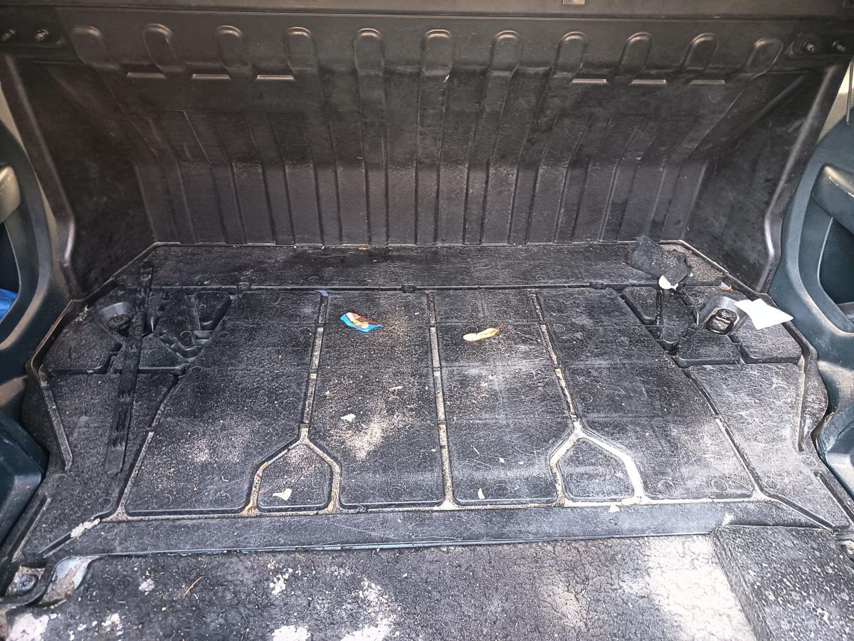 Ford Fiesta VII original Trennwand Gitter komplett Lieferwagenumbau Bj 2011