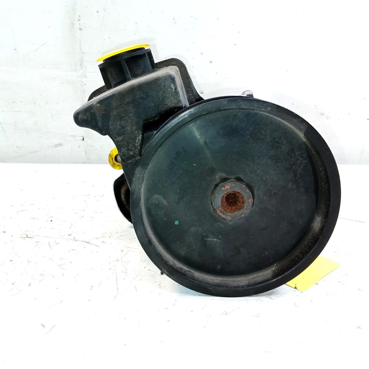 Mercedes C-Klasse 203 original Servopumpe 1.8 105kw 271946 Bj.2007