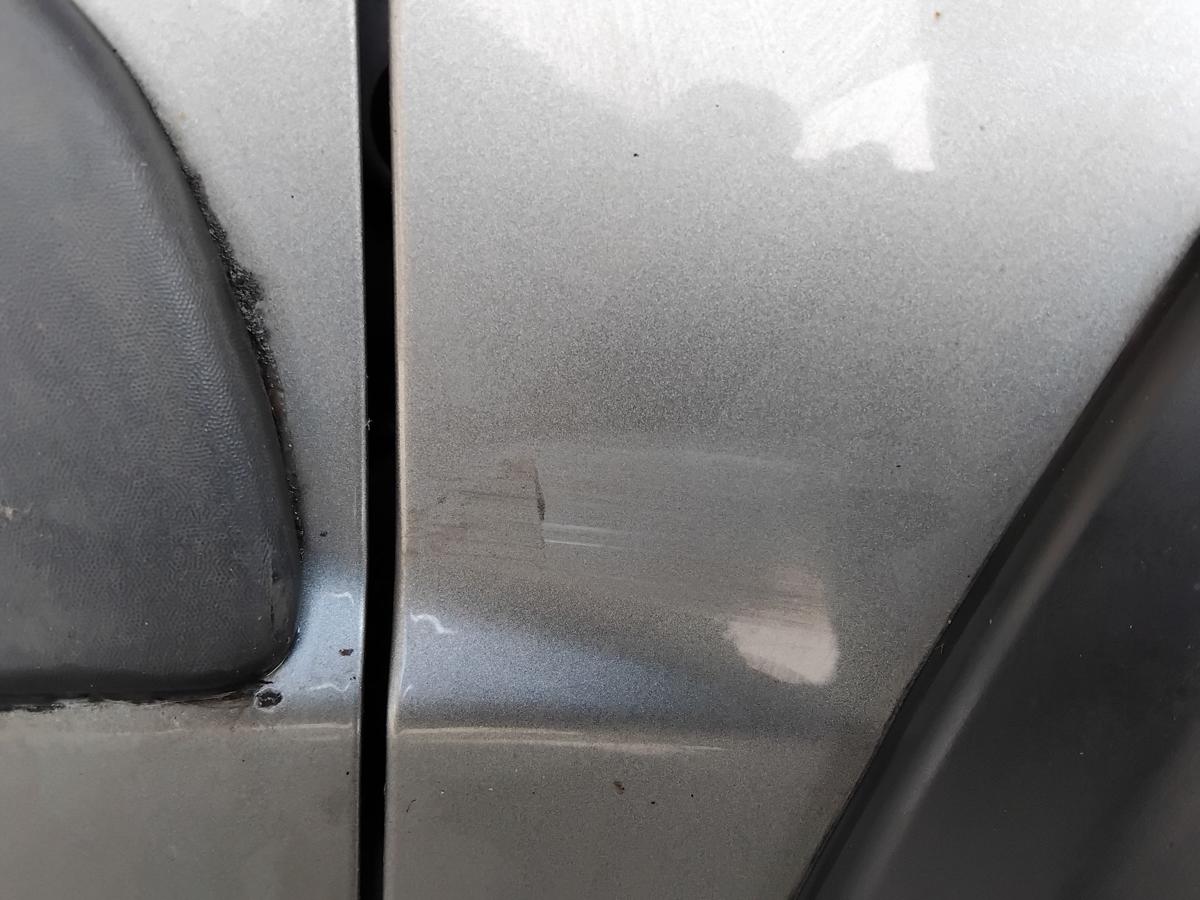 Suzuki SX4 Cross original Kotflügel vorn rechts für Radlaufverkleidung BJ2009
