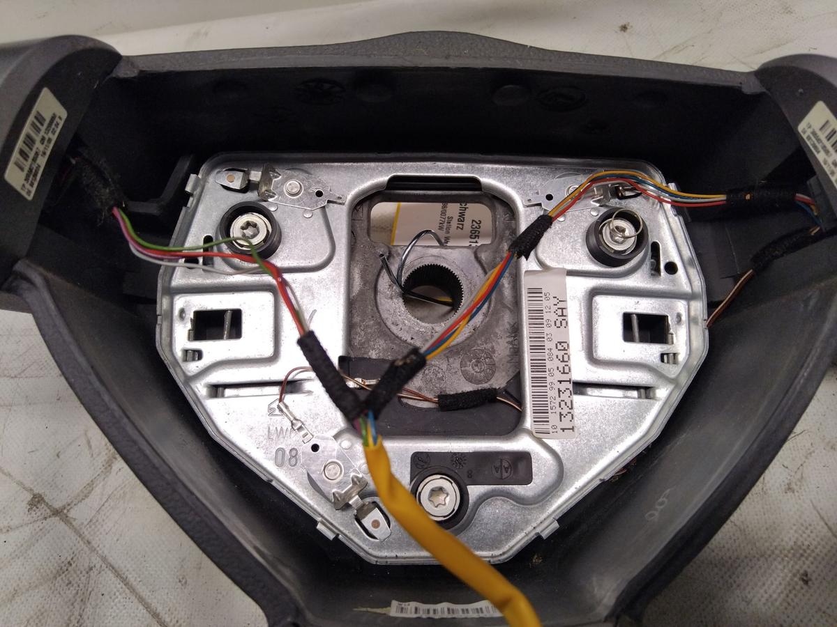 Opel Astra H original Lenkrad 3 Speichen Leder Multifunktion BJ2006