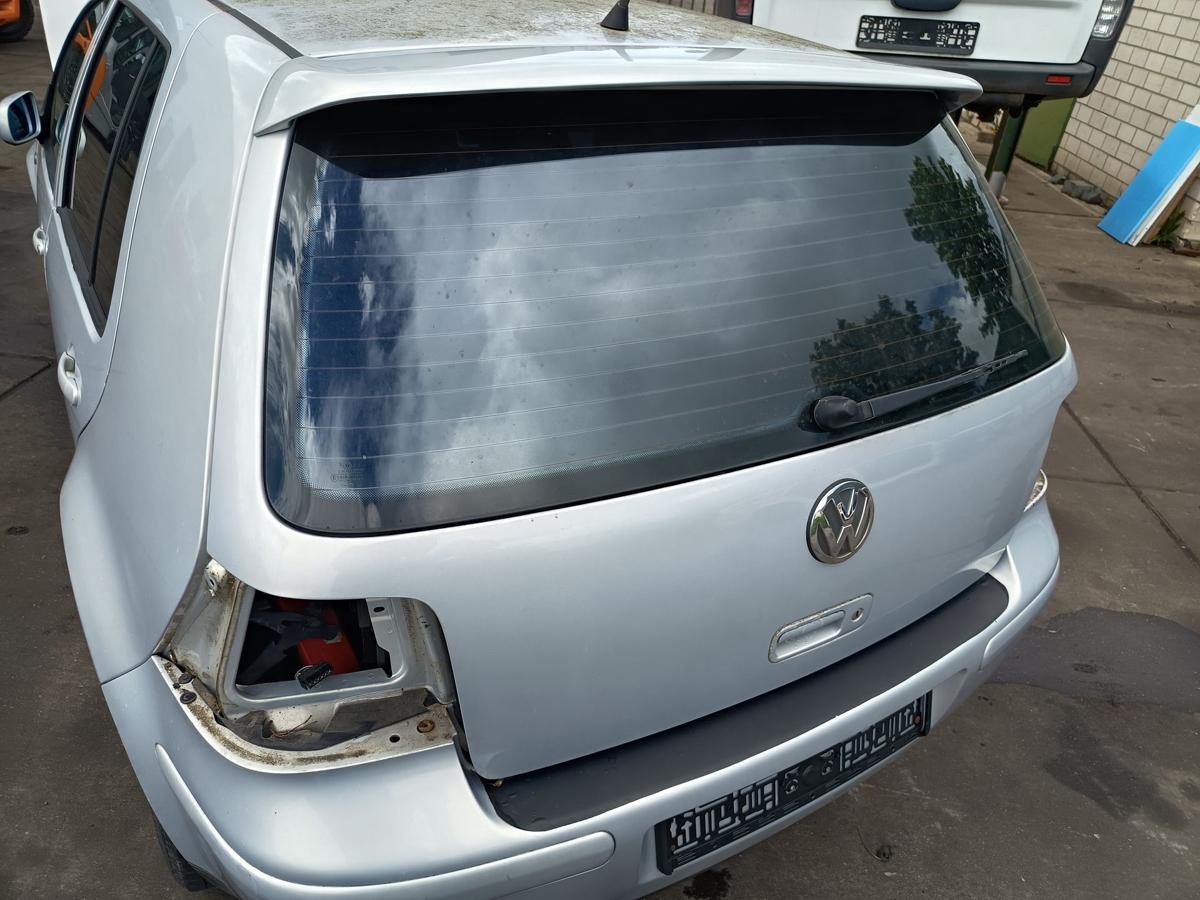 VW Golf IV original Heckklappe mit Scheibe LB7Z Satinsilber Baujahr 2000