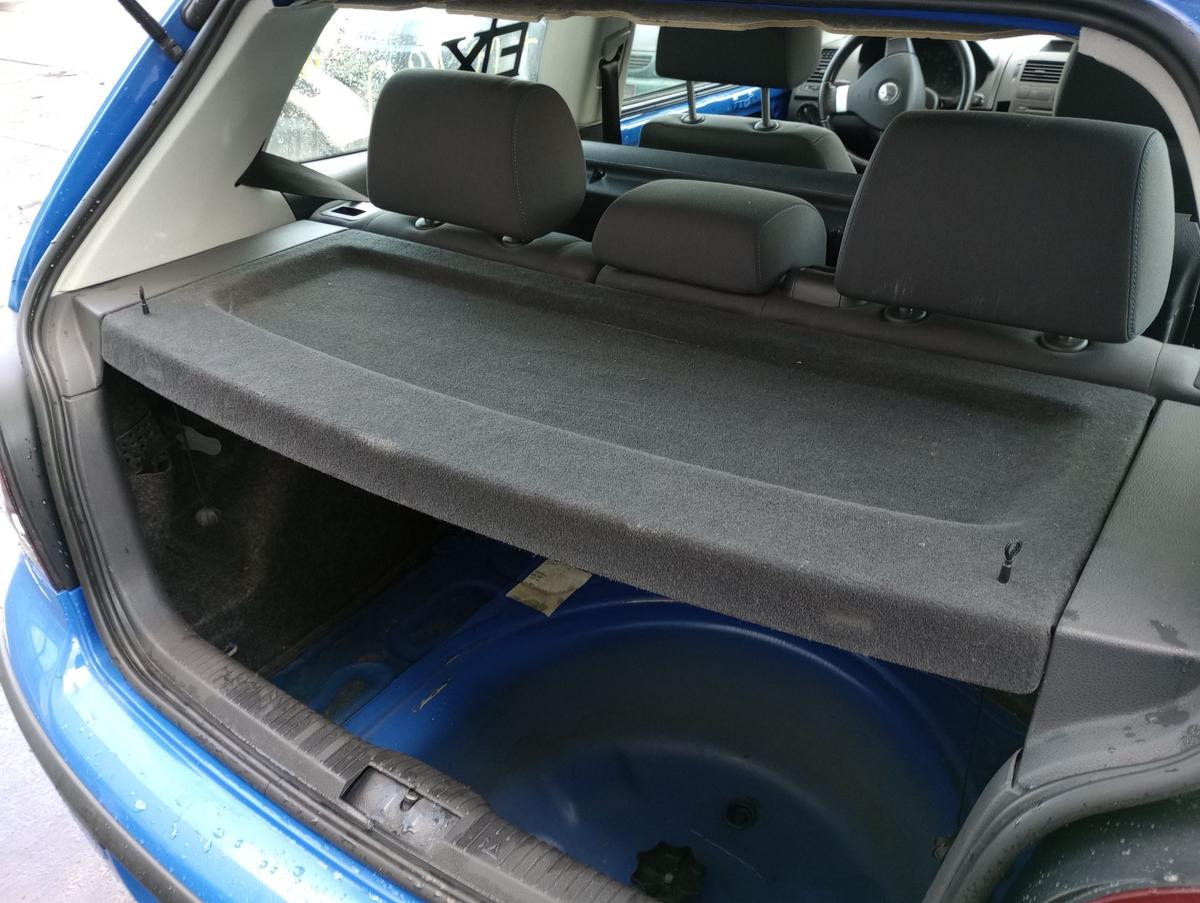 VW Polo 9N3 original Hutablage Abdeckung Kofferraum Laderaum schwarz Bj 2006