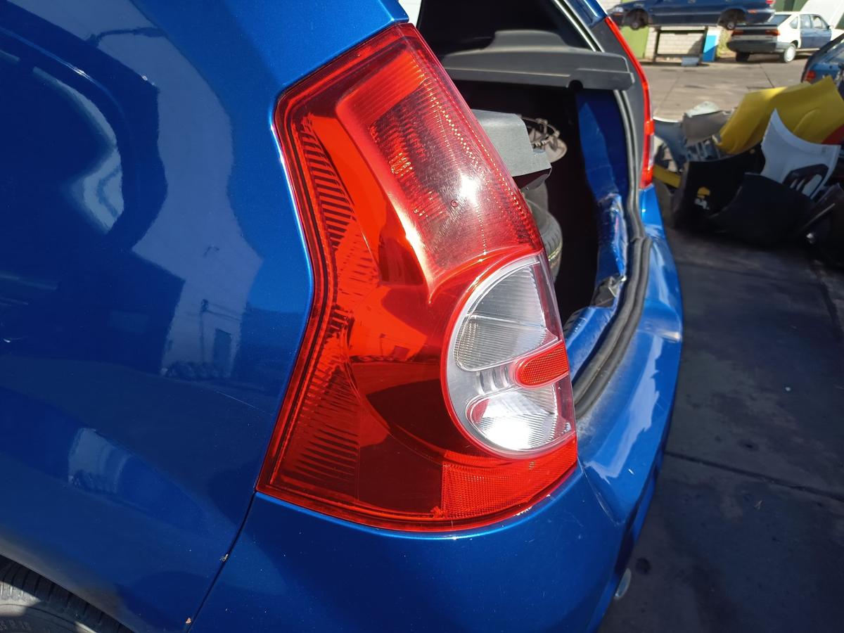 Dacia Sandero 1 BS original R&uuml;ckleuchte links Heck Schlusslicht Bj 2009