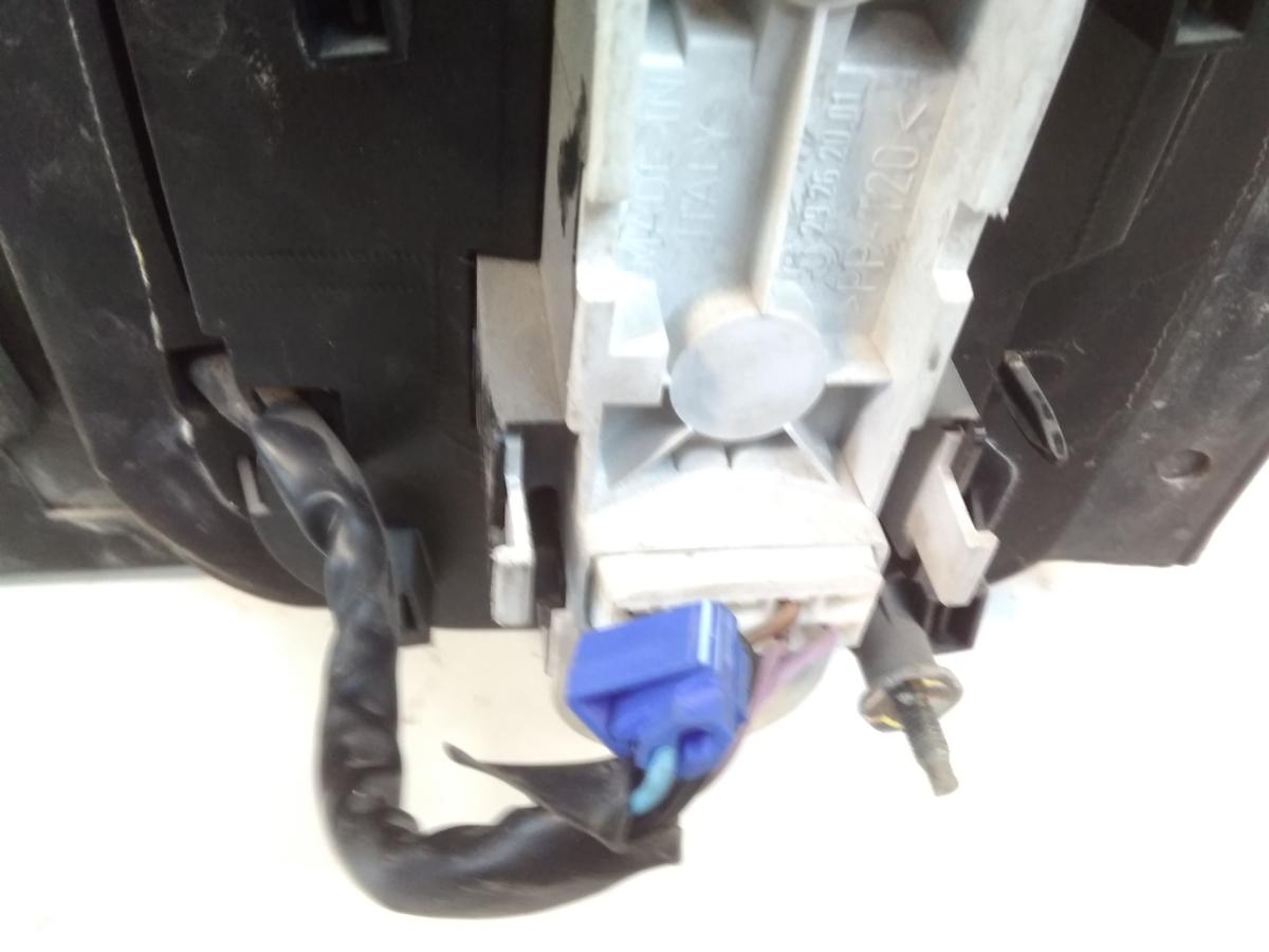 Volvo V40 Kombi original Heckblende Leuchtenband Heckklappe BJ2001 Facelift