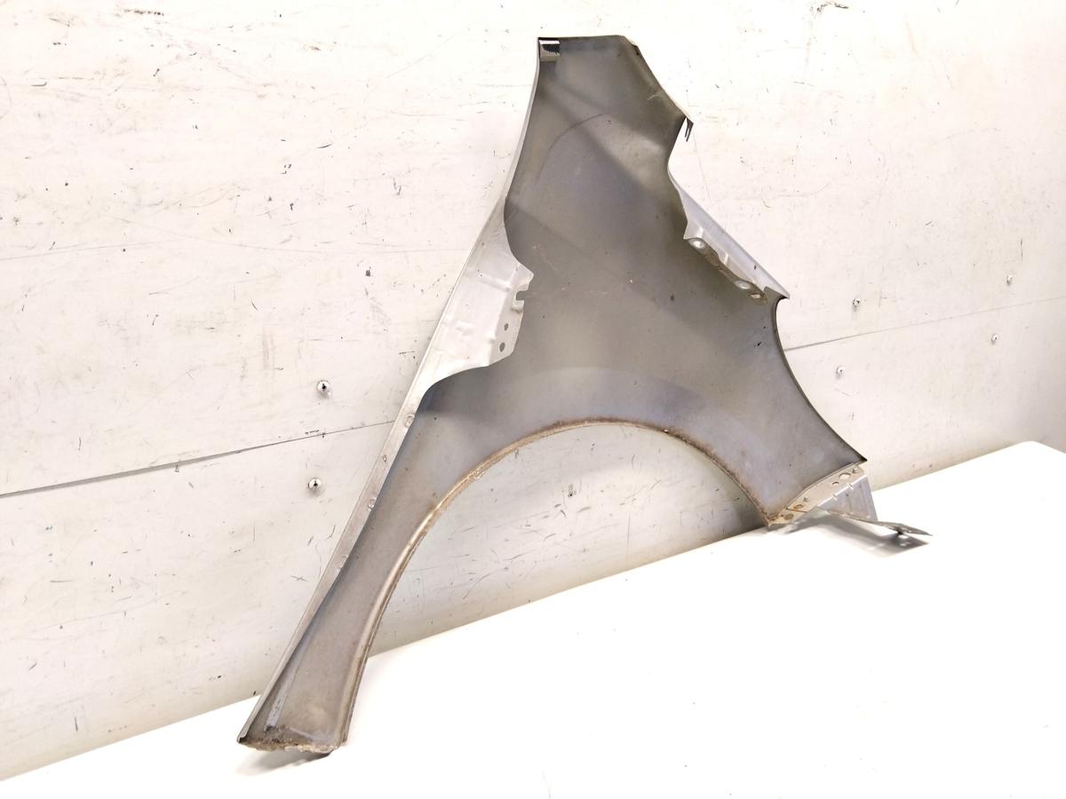 Peugeot 207 SW original Kotflügel links silber aluminiumgraumetallic Bj.2007