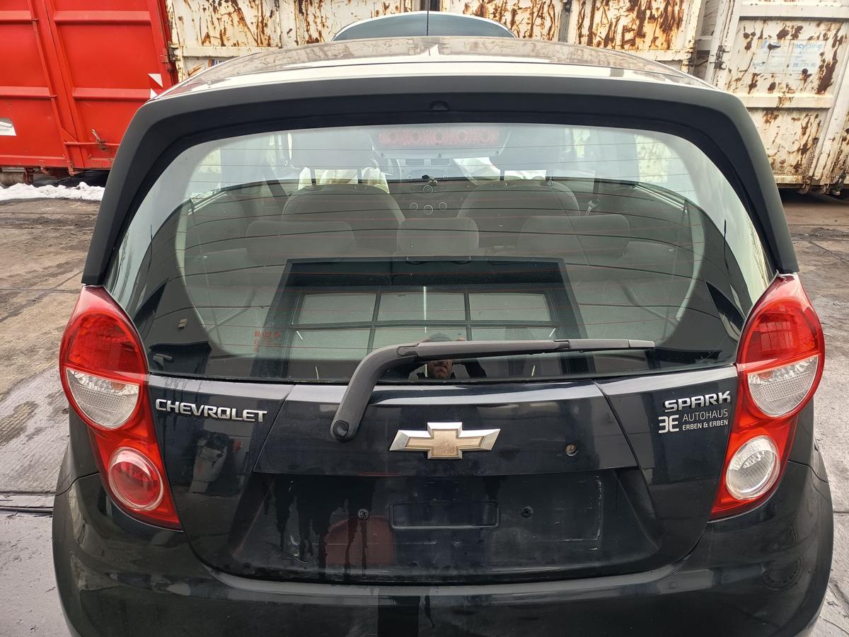 Chevrolet Spark M300 original Heckklappe mit Scheibe schwarz Bj 2013