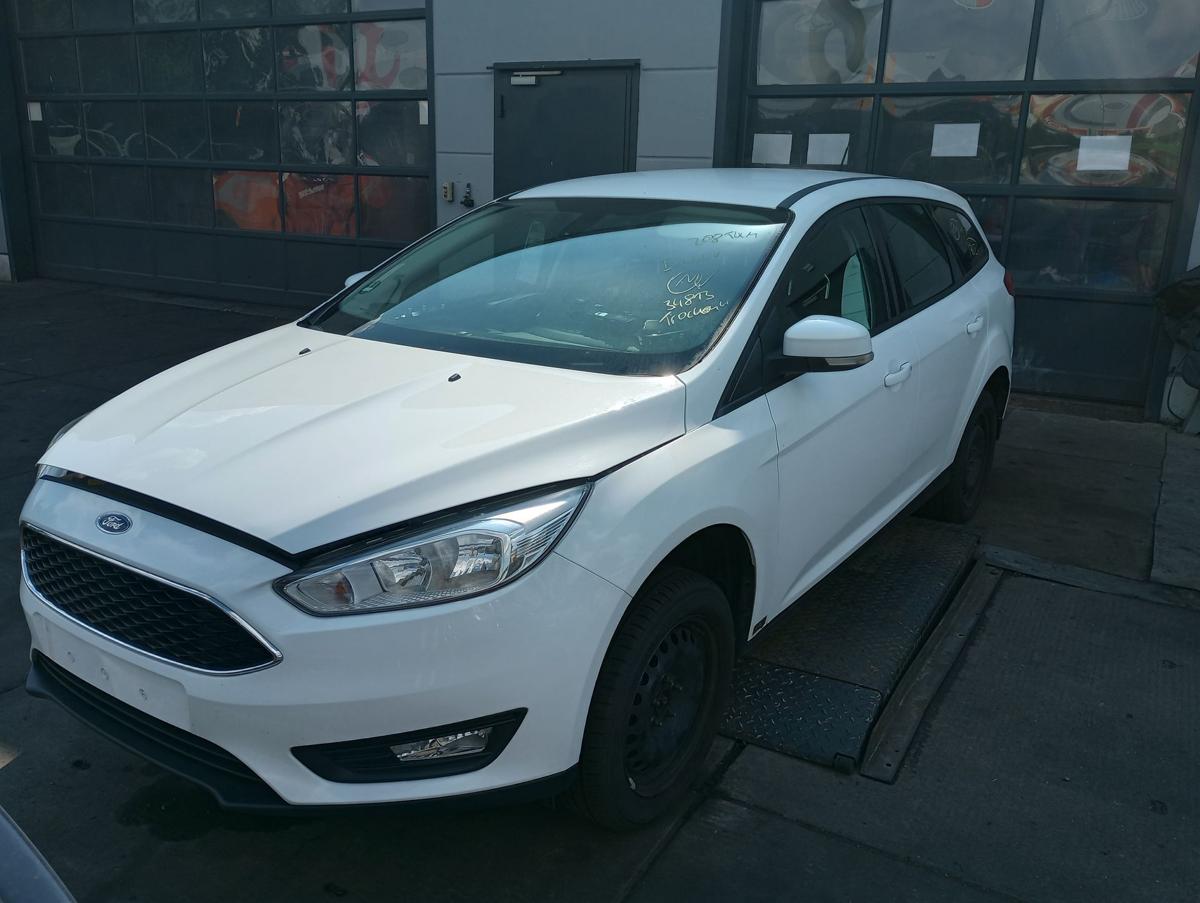 Ford Focus III Turnier orig Satz Stahlfelgen Komplett 6,5x16 ET50 Bj 2015