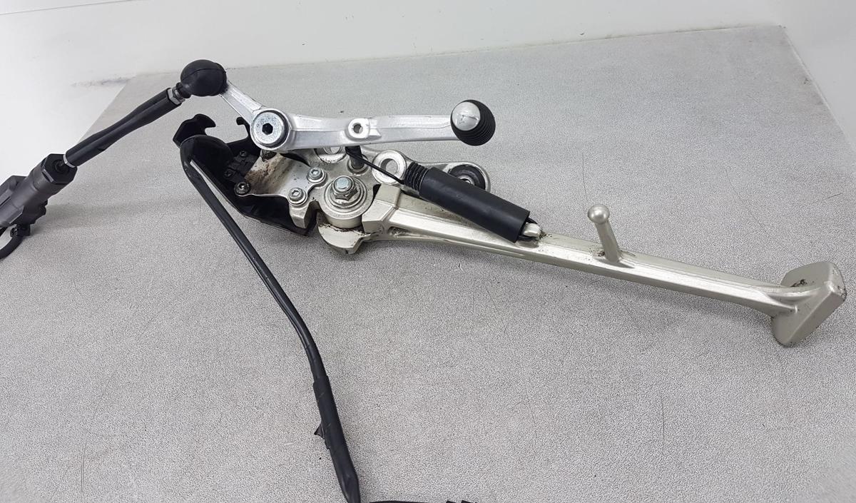 Yamaha YZF R1 RN65 Fußraste vorn links inkl Seitenständer Bj22