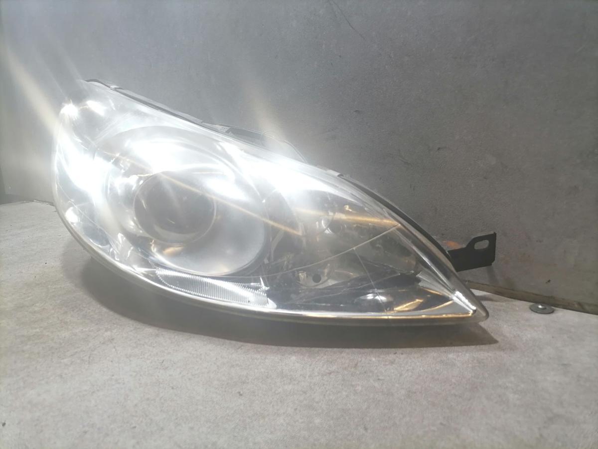 Peugeot 407SW Scheinwerfer vorn links Halogen TYC Bj.2005