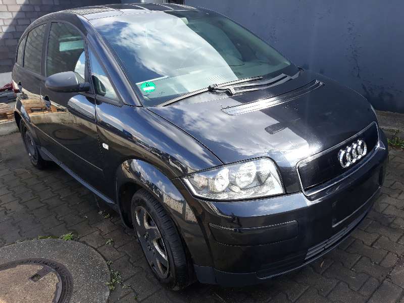 Audi A2 8Z BJ 2002 Kotflügel vorn rechts Schwarz LZ9W