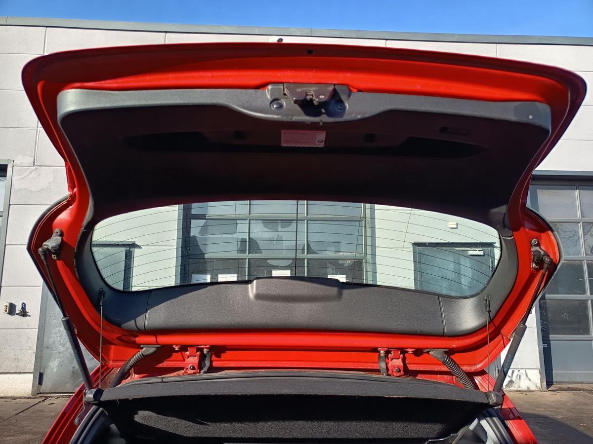 BMW E87 original Heckklappe mit Scheibe 438 Japanrot Bj 2005