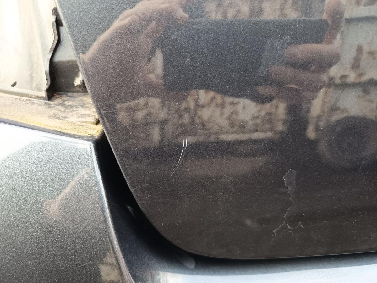 Renault Clio III Limo original Heckklappe mit Scheibe B66 Graphit Bj 2006