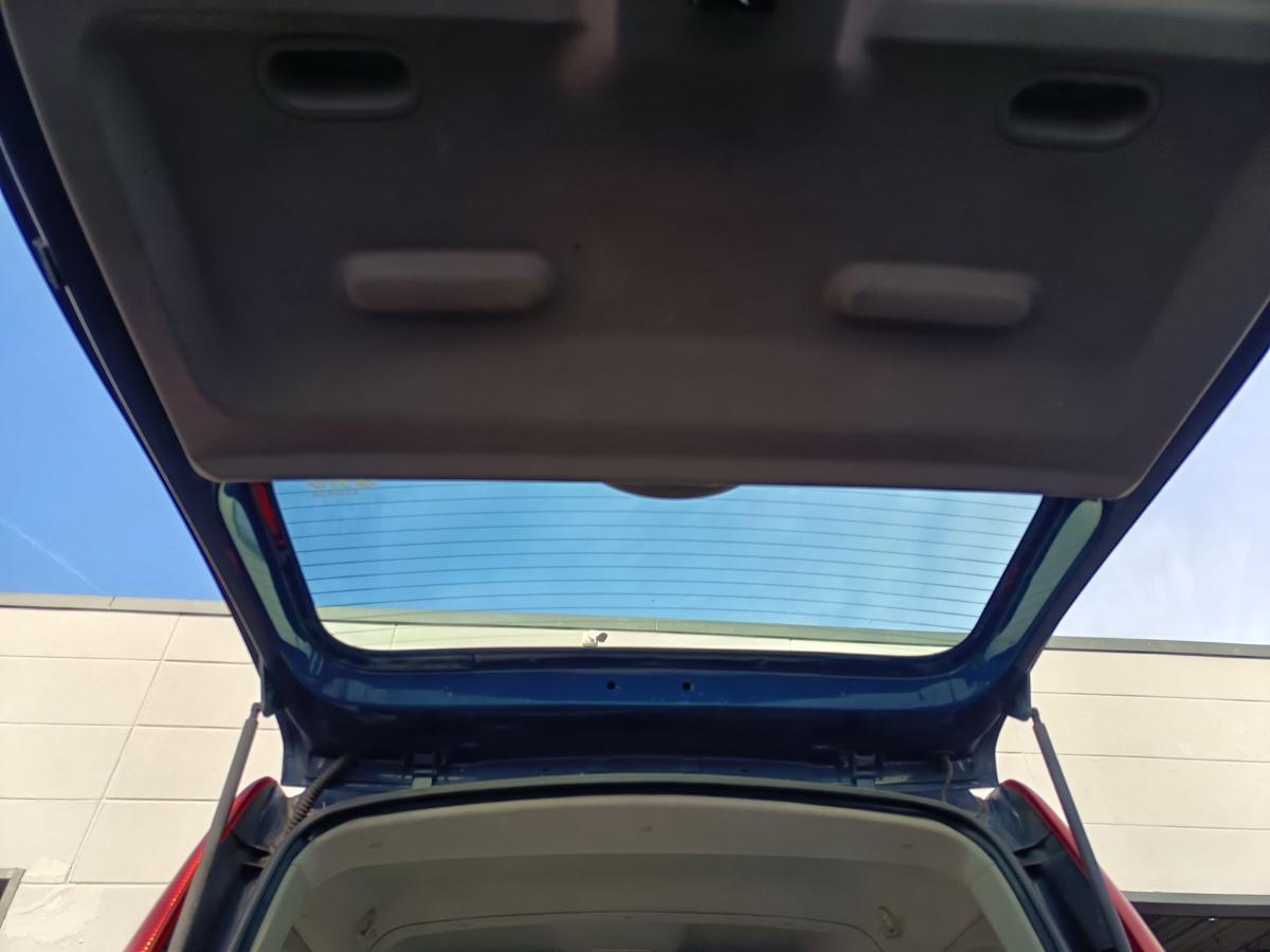 Renault Kangoo II original Heckklappe mit Scheibe KMOD Seladonblau Bj 2008