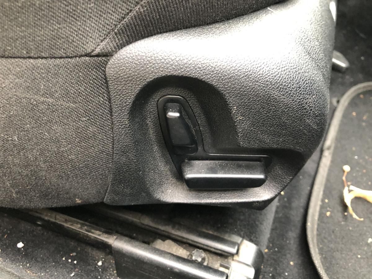 Mercedes E Klasse 211 Mopf Sitz vorn rechts Beifahrersitz Stoff mit Heizung