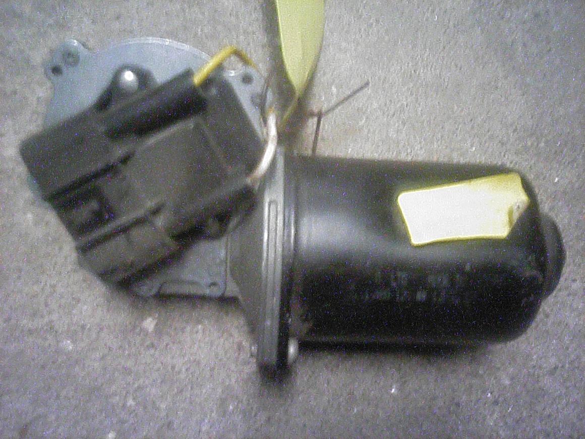 Opel Vectra A original Wischermotor vorn 22115459 DELCO BJ1995