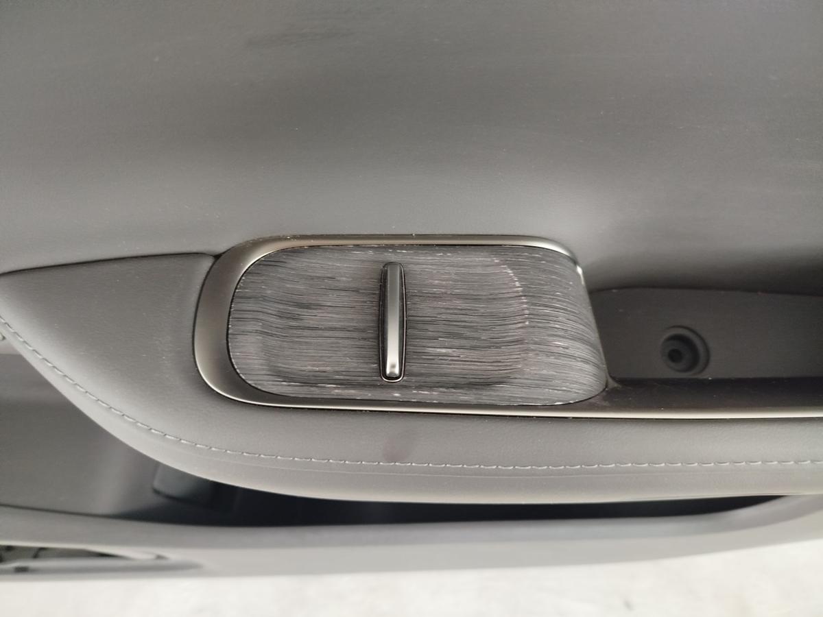 NIO ET7 Elektro Türverkleidung vorn rechts Türpappe OEM Innenverkleidung Tür