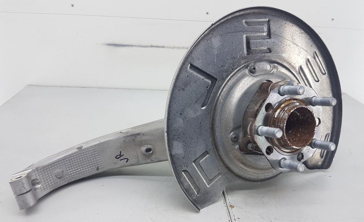 Tesla Model Y Achsschenkel vorn rechts Bj2022 355x25mm Dualmotor Performance