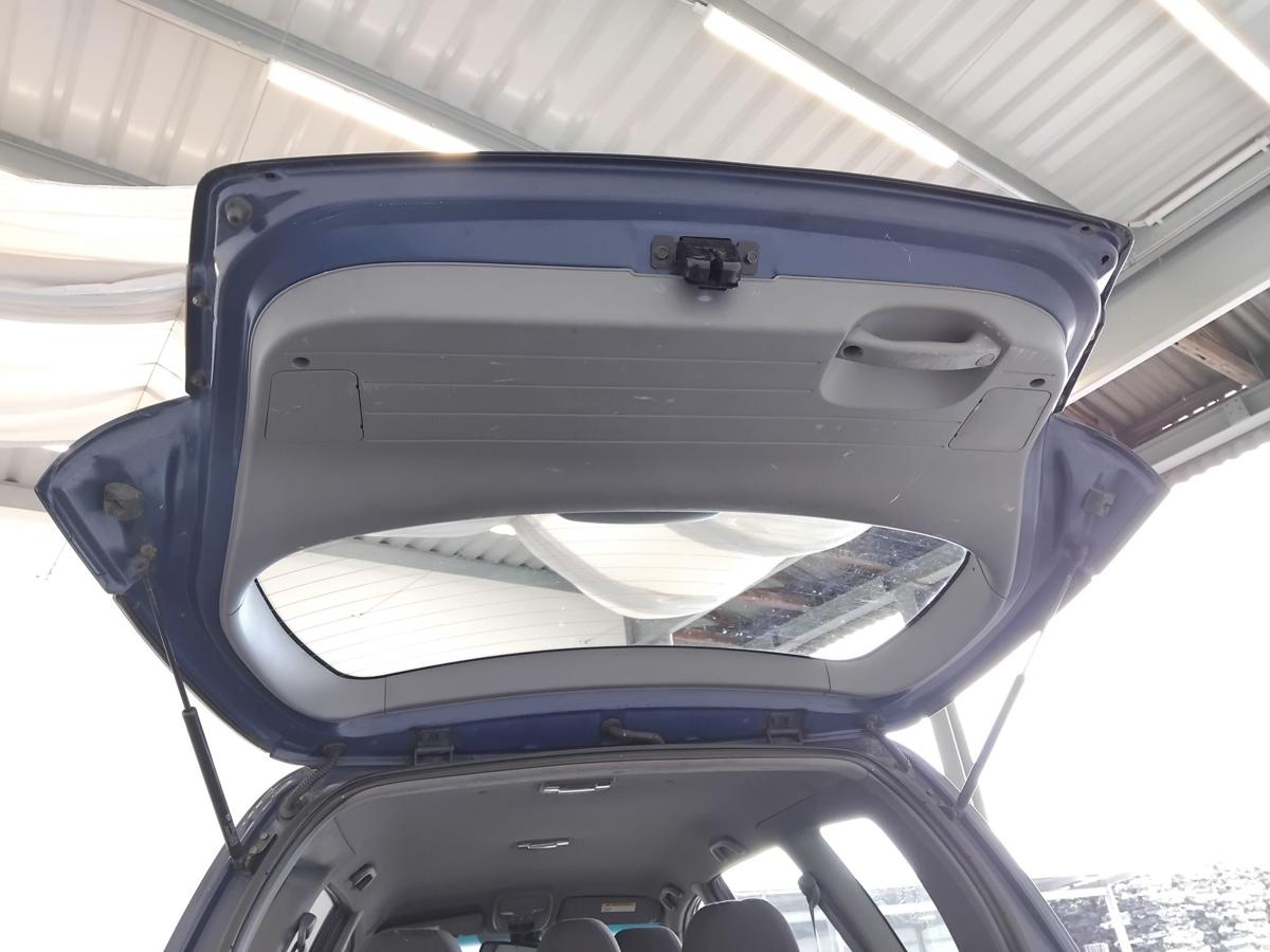 Kia Carens II Heckklappe 1C Imperial Blue Metallic mit Heckscheibe BJ2002 Mangel