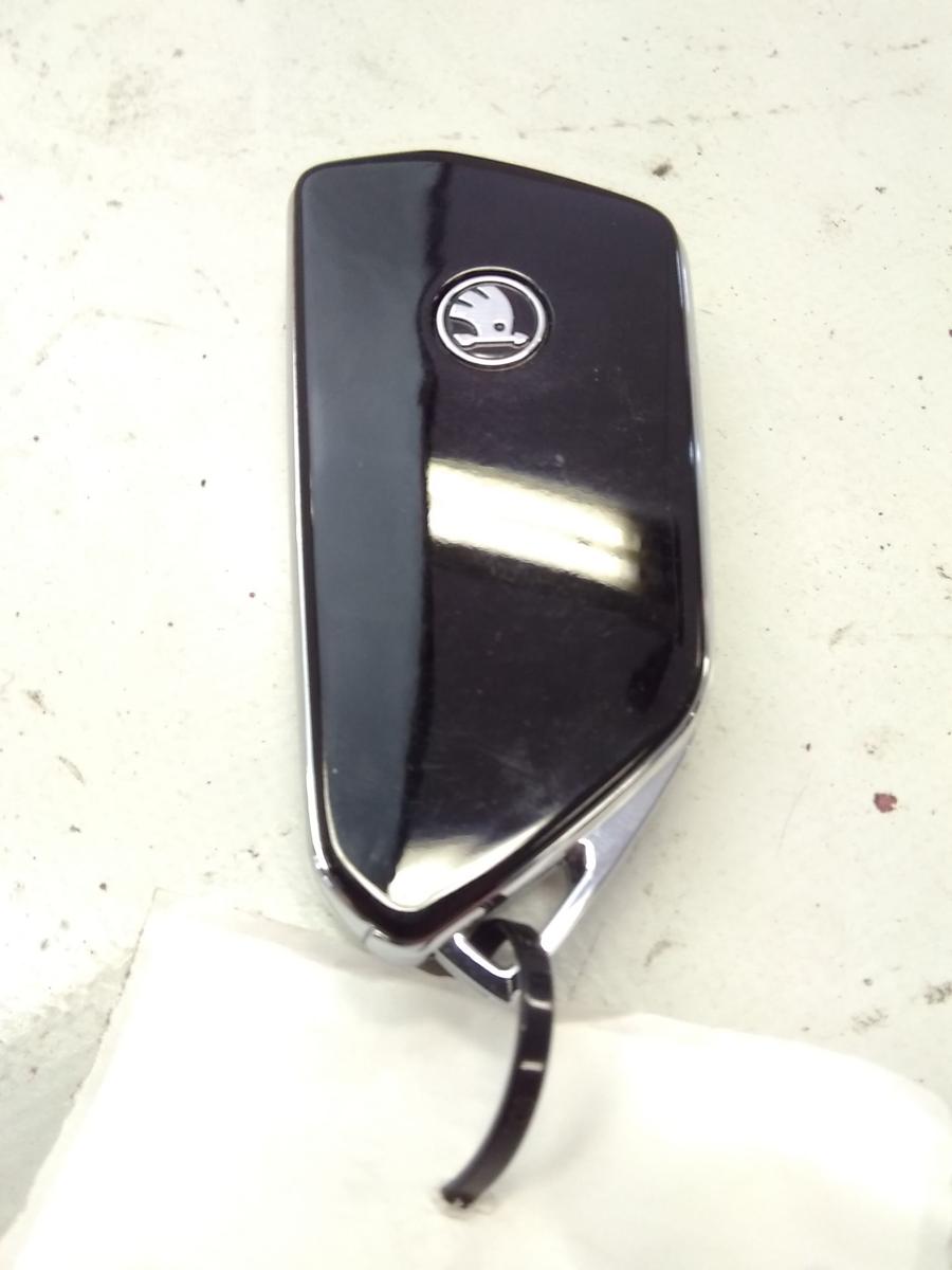 Skoda Enyaq iV 80X Bj.2022 original Funkschlüssel