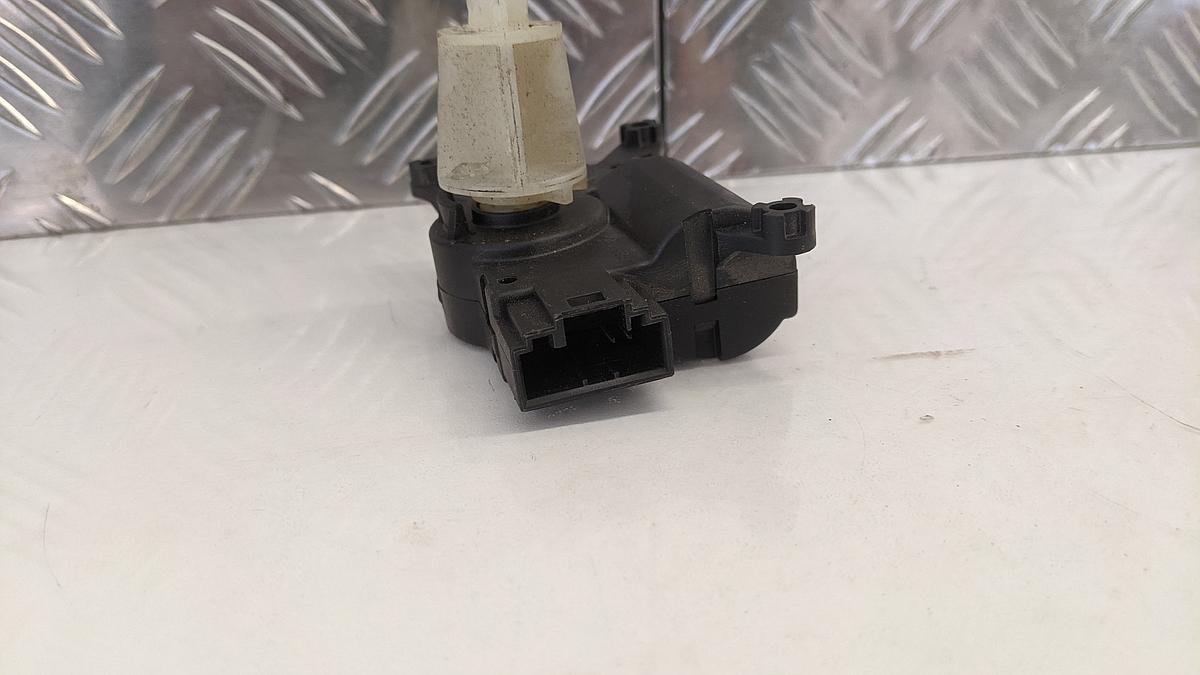 Fiat Doblo Typ 263 Stellmotor Heizungsklappe 3093840