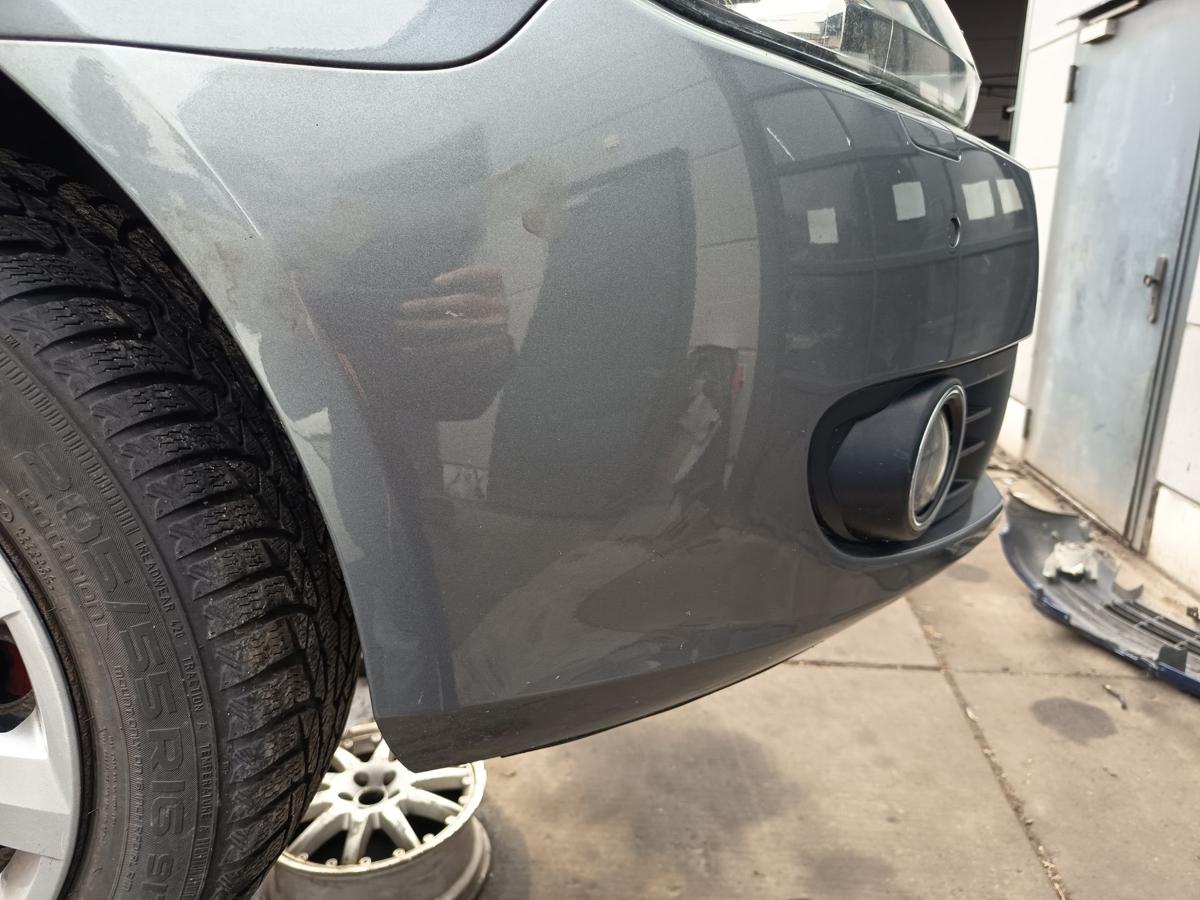 VW Golf VI original Stoßstange Fänger vorn/Front D7X Platingrau Bj 2010