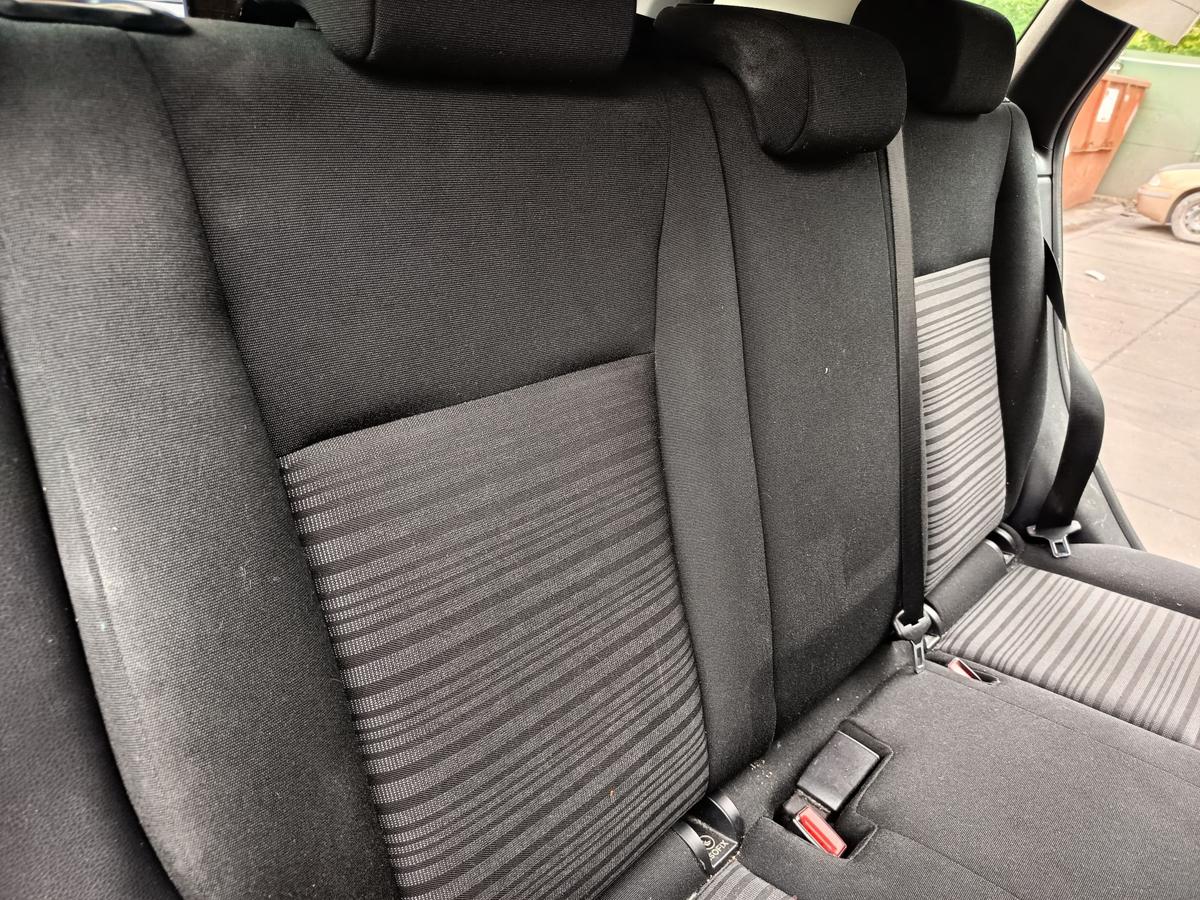 Mercedes W246 original R&uuml;cksitzbank Stoff schwarz/anthrazit Bj 2014