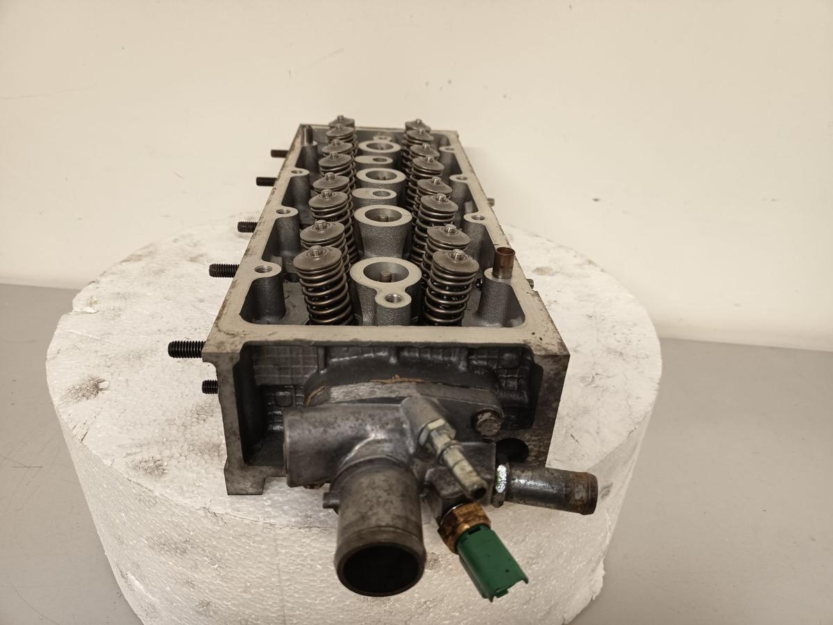 Fiat Bravo original Zylinderkopf 198A1000 1.4 110kW Benzin 55208556 Bj 2008