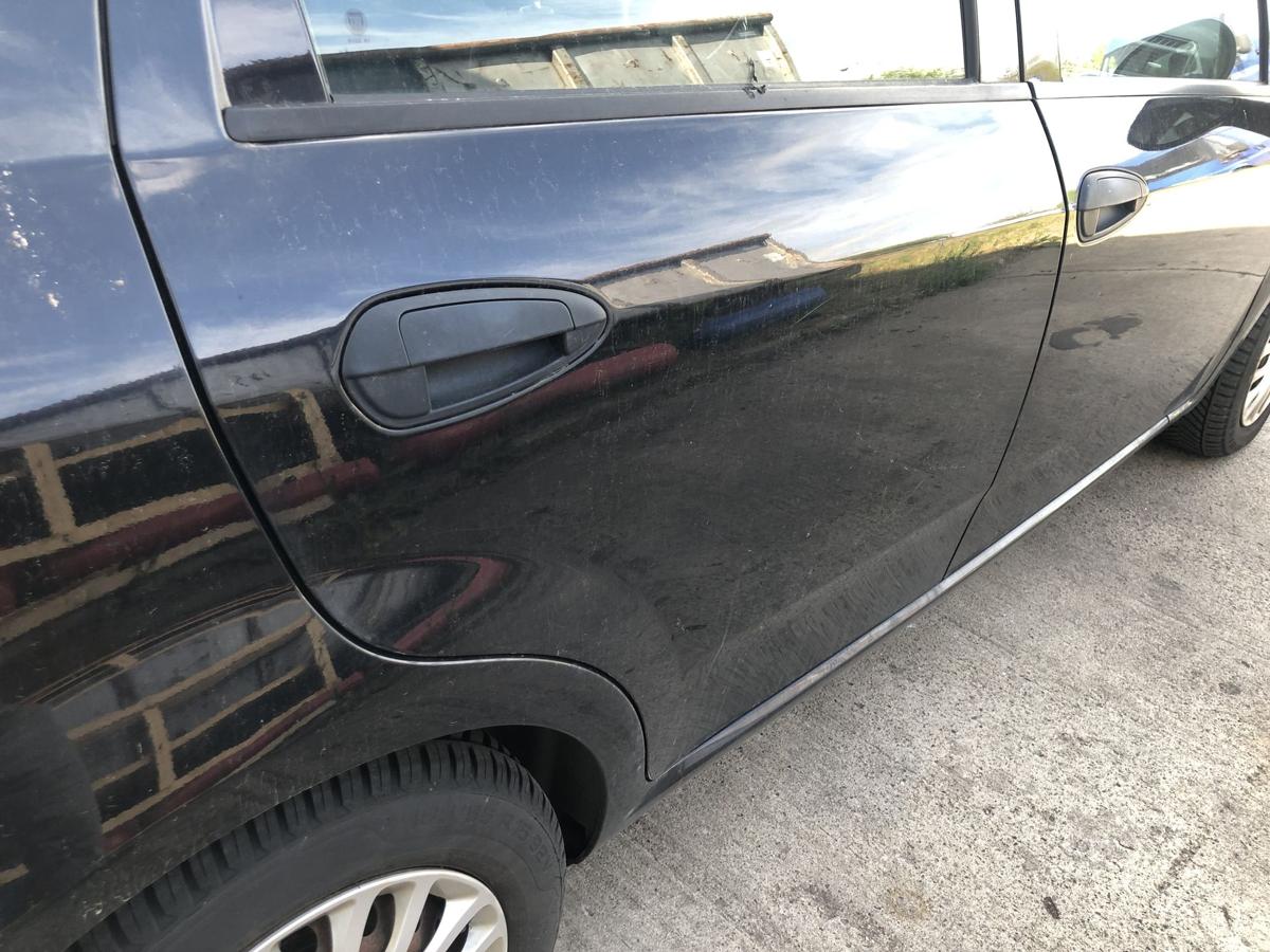 Fiat Punto EVO 199 T&uuml;r hinten rechts Fondt&uuml;r im Rohbau 876 Nero Mille Miglia