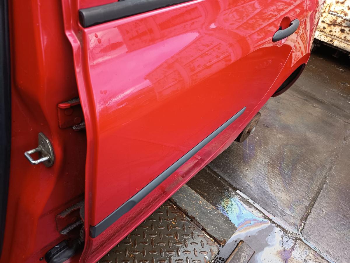 Renault Clio III original T&uuml;r hinten links Fond 727 Spanischrot Bj 2012