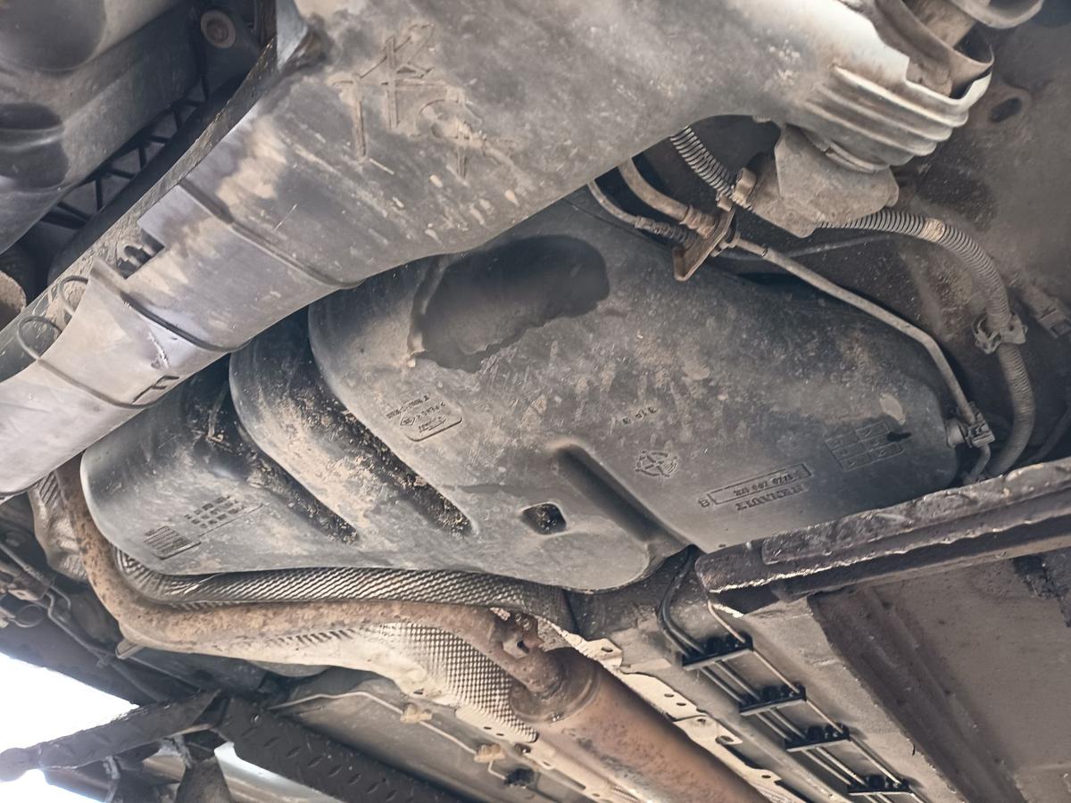 Renault Megane III Kombi orig Tank 2.0l 103kW Benzin Bj 2010