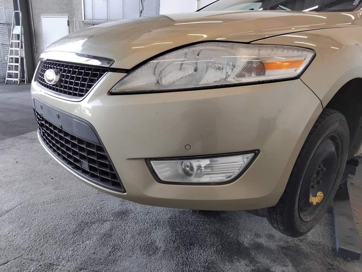 Ford Mondeo 4 BA7 original Sto&szlig;stange Sto&szlig;f&auml;nger vorn mit PDC Grill BJ2007 Champagnermetallic