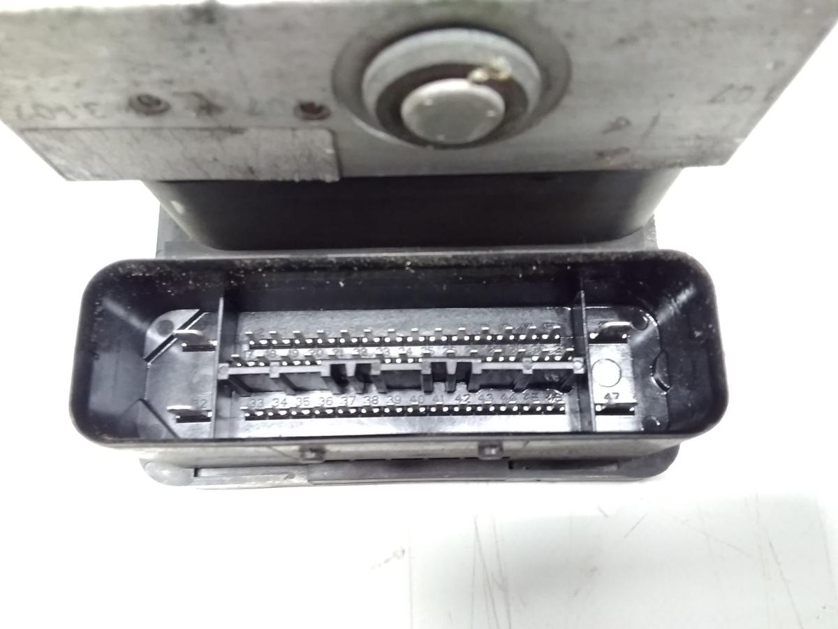 VW Caddy 2K original ABS-Block 2K3614517 2K3907379 Bj.2010
