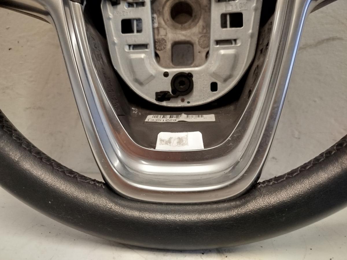 Opel Astra J Caravan Lederlenkrad 3 Speichen mit Multifunktion OEM