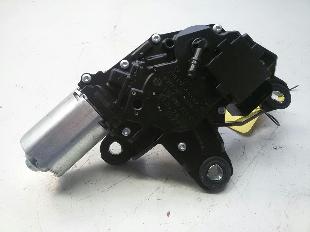 VW Touran 1T GP1 Heckwischermotor 1T0955711C 0390201598 BOSCH BJ2007