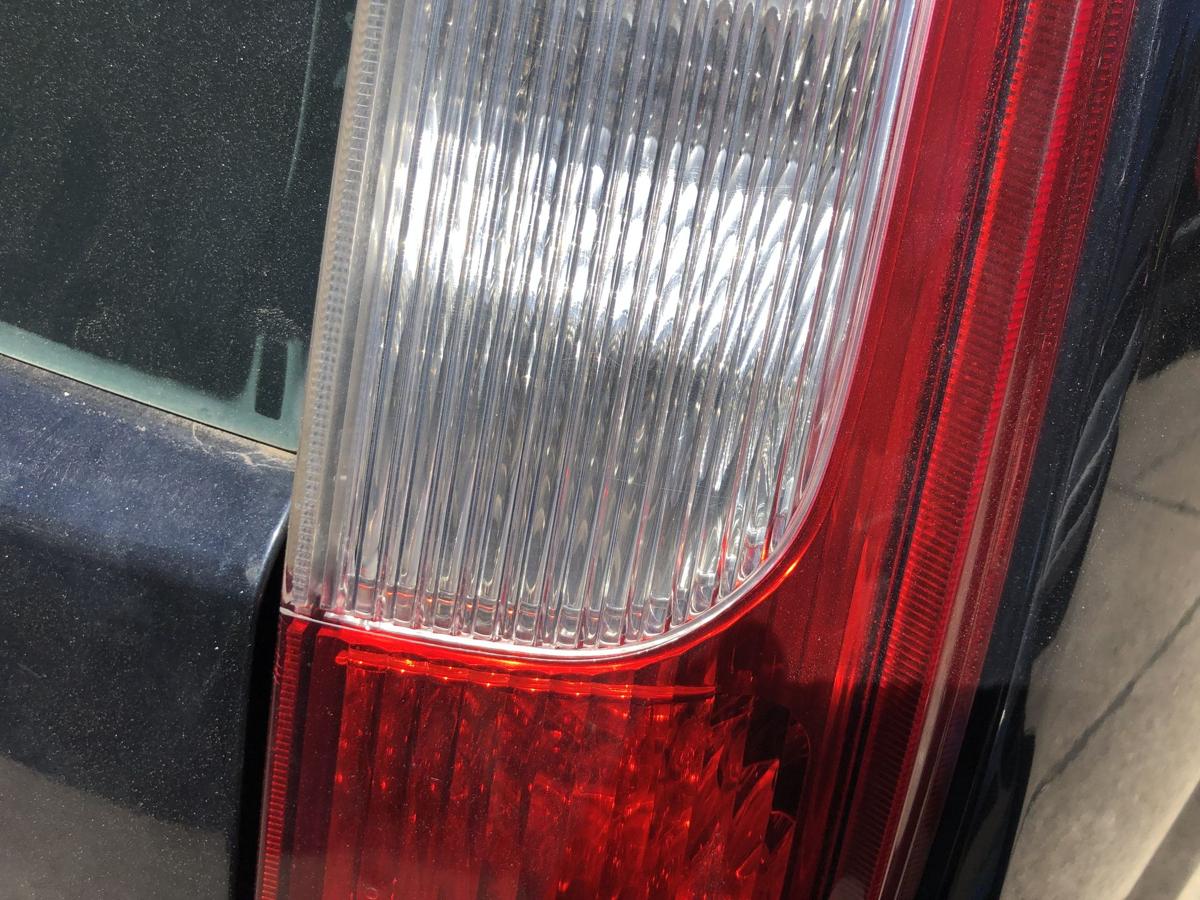 Ford Focus C Max DM2 R&uuml;ckleuchte rechts R&uuml;cklicht Heckleuchte bis 2007